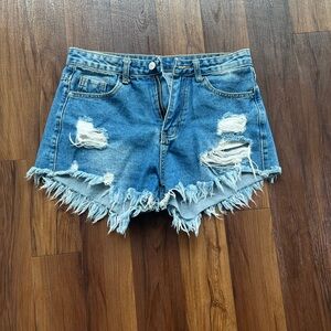 Denim cut off distressed shorts